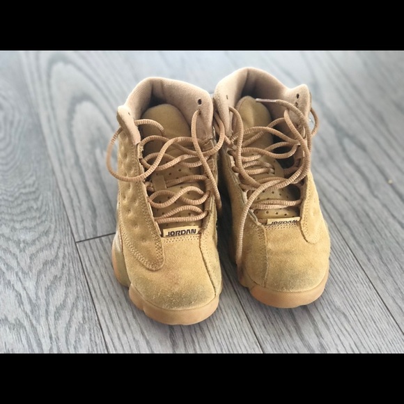 Kids Jordan 13’s - Picture 3 of 4